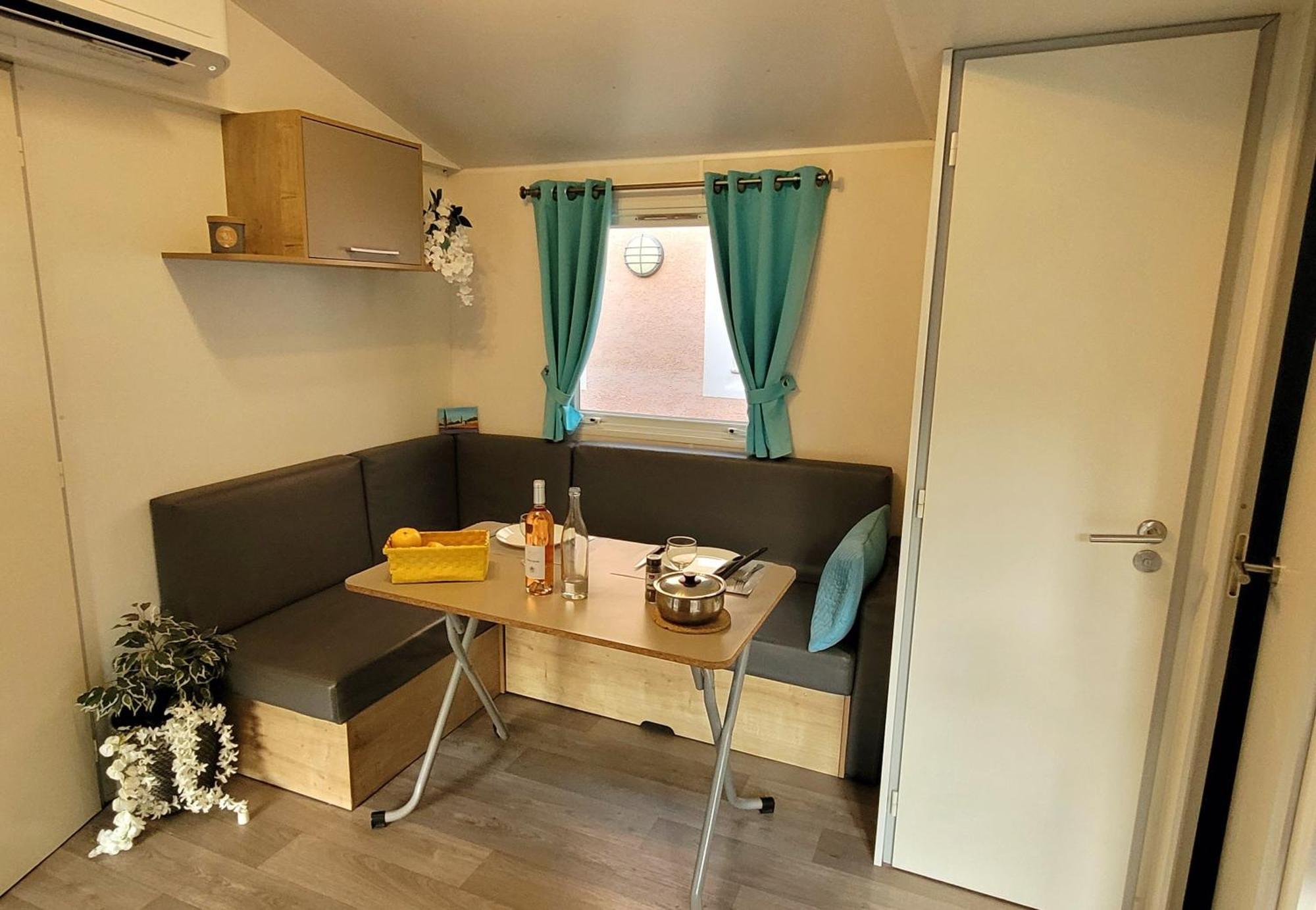 Camping Aux Portes De Cassis 로크포르라베둘 외부 사진