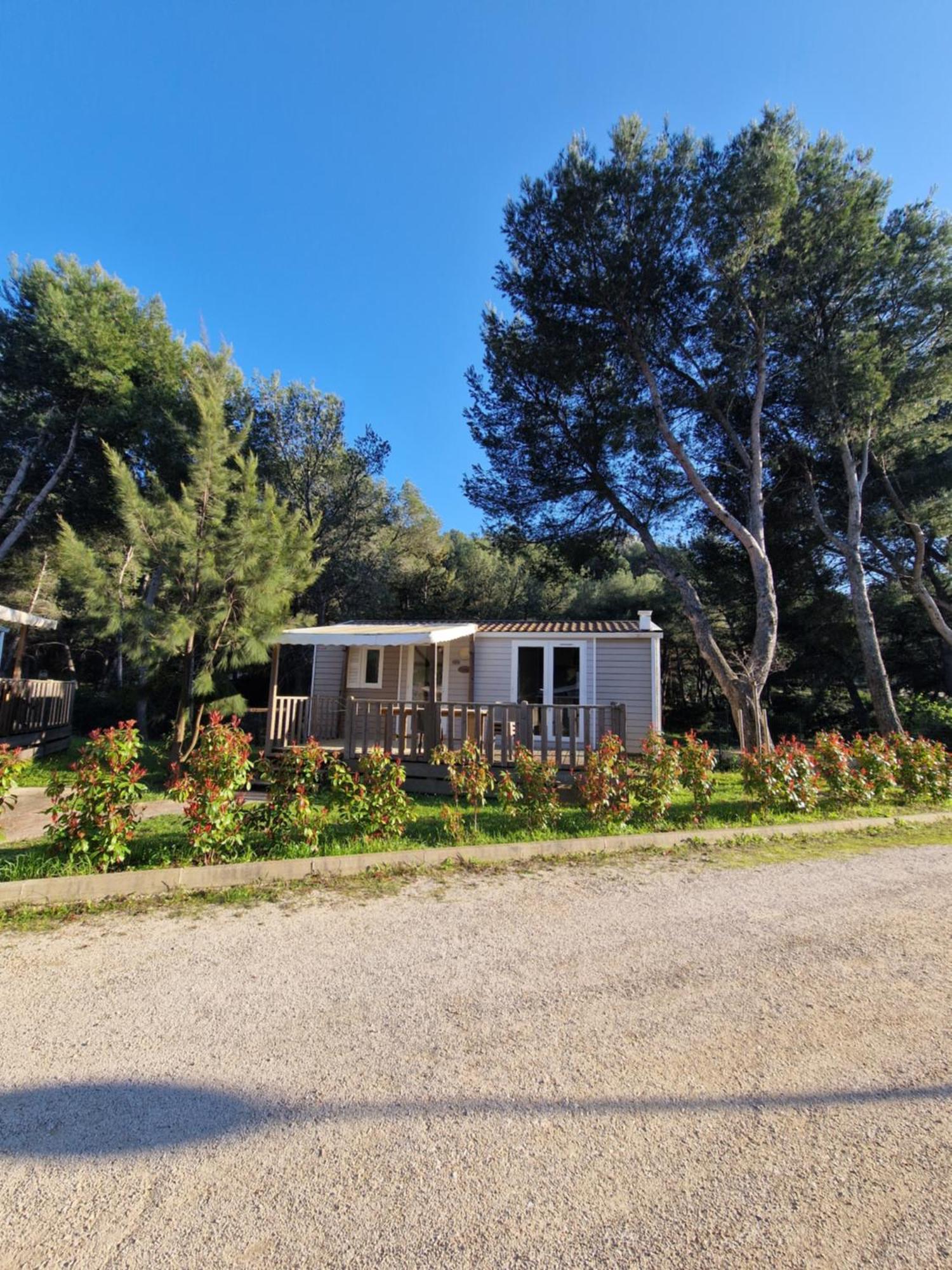 Camping Aux Portes De Cassis 로크포르라베둘 외부 사진