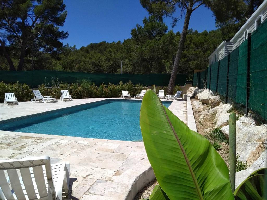 Camping Aux Portes De Cassis 로크포르라베둘 외부 사진