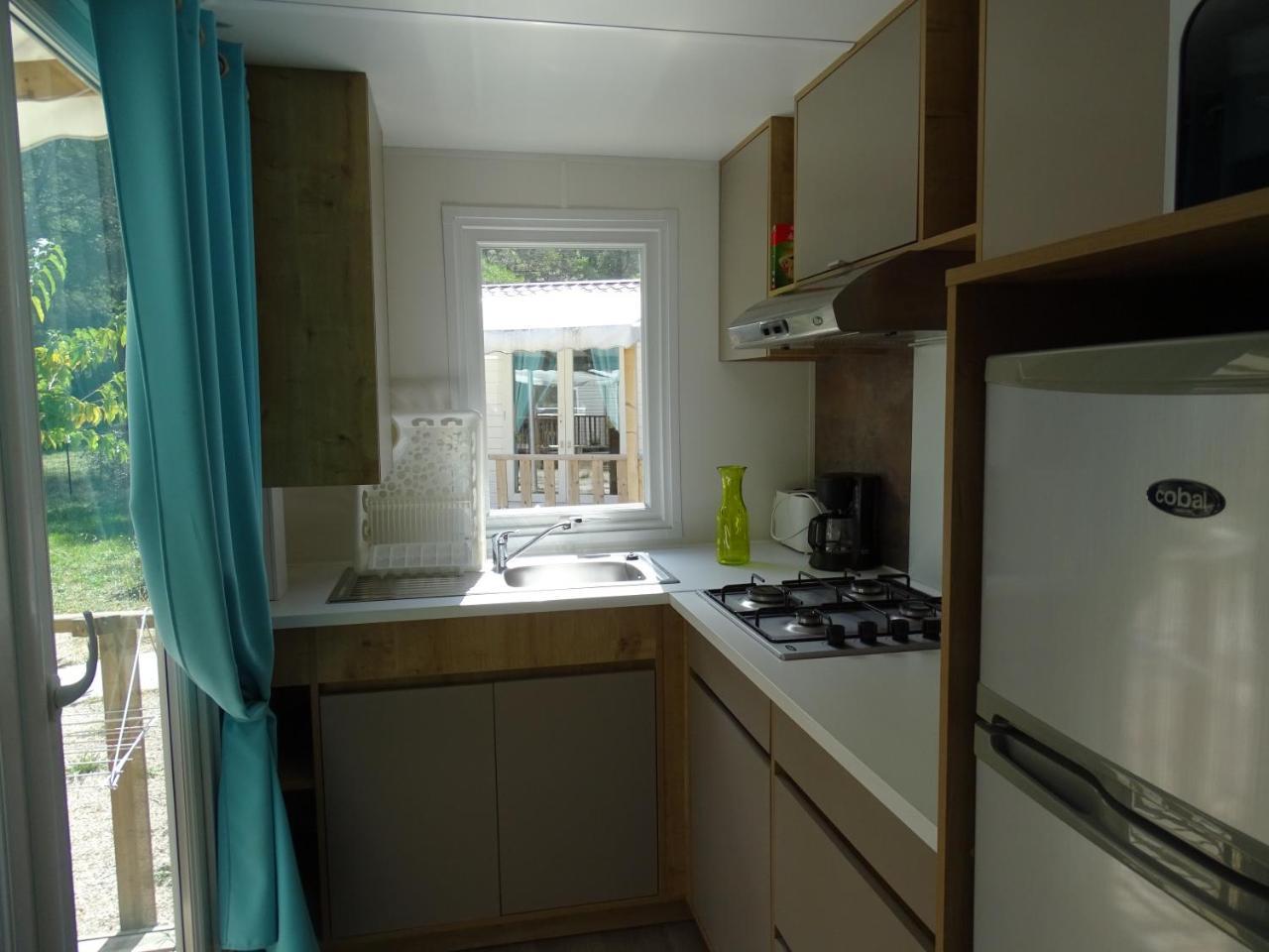 Camping Aux Portes De Cassis 로크포르라베둘 외부 사진